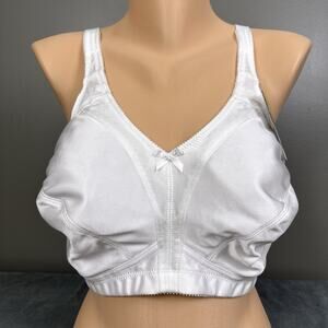 Amoena Ava Wire-Free Bra 2115 US Size 40D New NWT Pockets Soft Cup Wireless